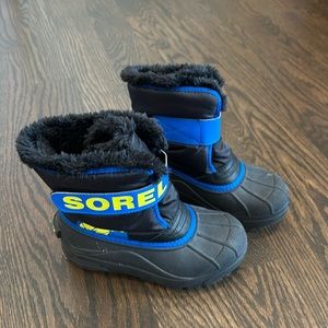 Boys Sorel boots size 13